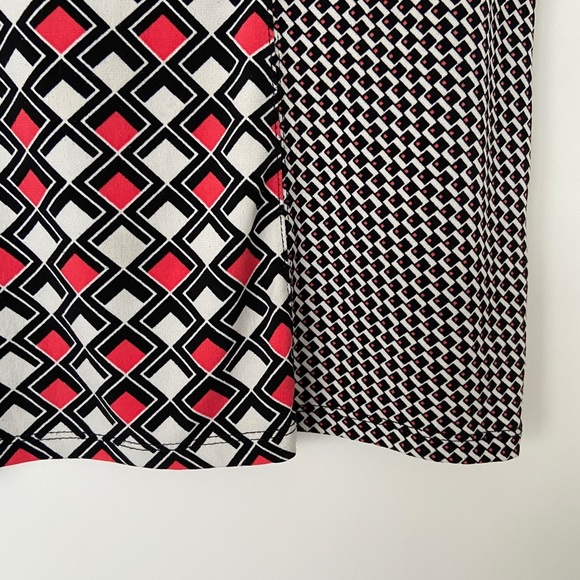 WORTHINGTON BLACK/WHITE/CORAL GEOMETRIC PATTERN BLOCKED TOP, LARGE - Picture 7 of 9